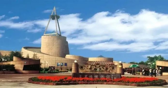 ÈýÐǶѲ©Îï¹Ý ÈýÐǶѲ©Îï¹Ý